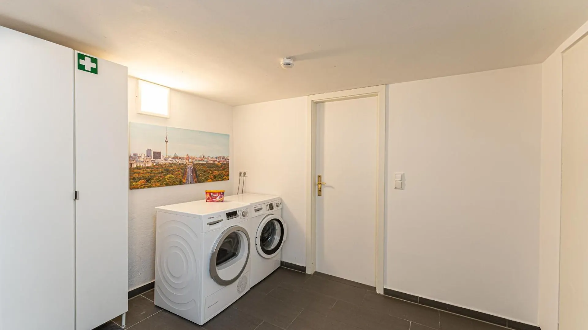 Be In Berlin Apartments Zentral Und Ruhig Fuer Familien Und Geschaeftsreisende In Schoeneberg