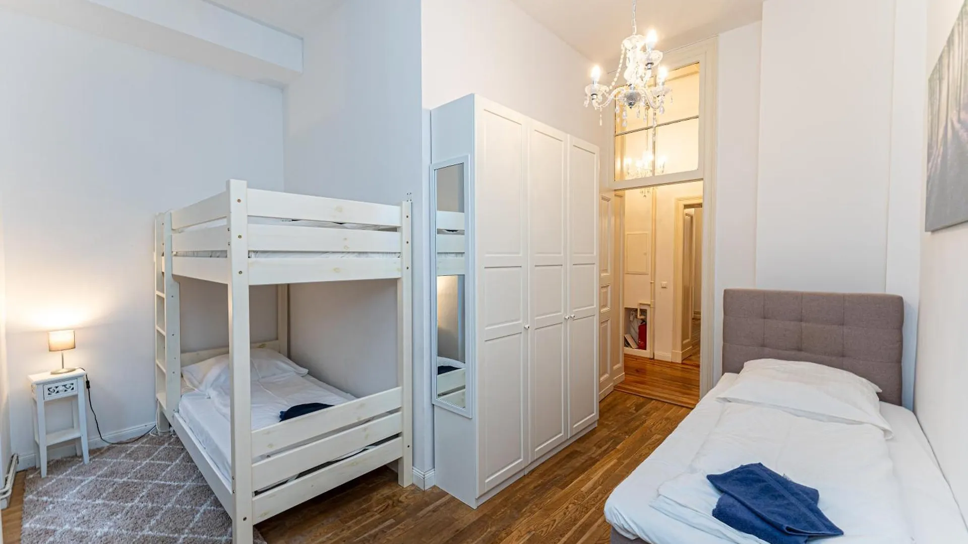 Be In Berlin Apartments Zentral Und Ruhig Fuer Familien Und Geschaeftsreisende In Schoeneberg